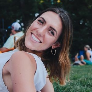 Meet your Posher, Connie